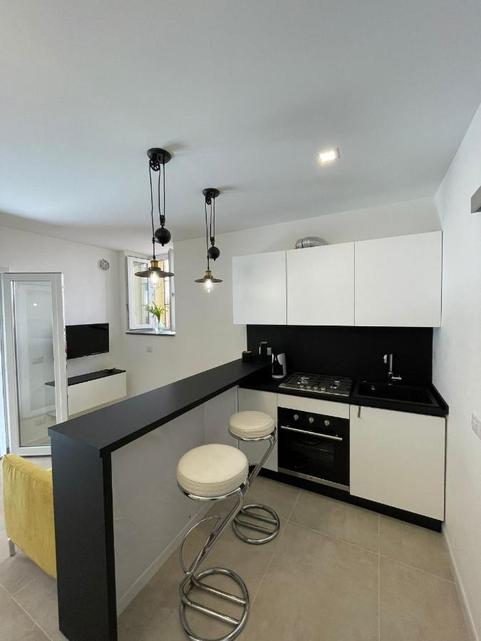 La Nicchia Apartment Чефалу Екстериор снимка